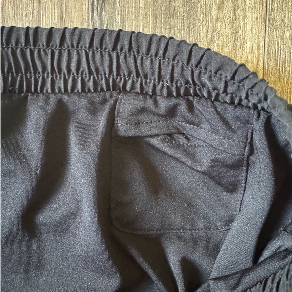 Old Navy Active Women’s Black Drawstring Running Shorts with liner Size Medium - Picture 7 of 9
